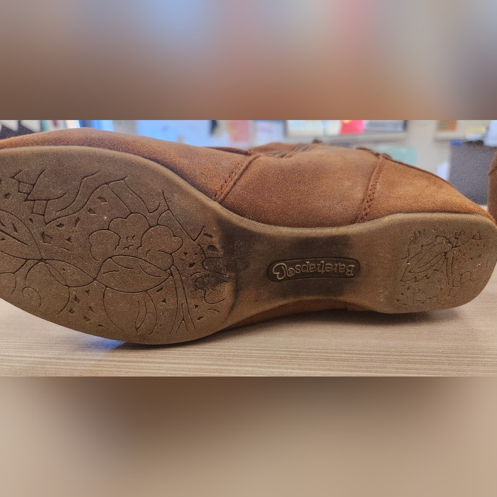 Beartrap Ankle Boots - Picture 10 of 11